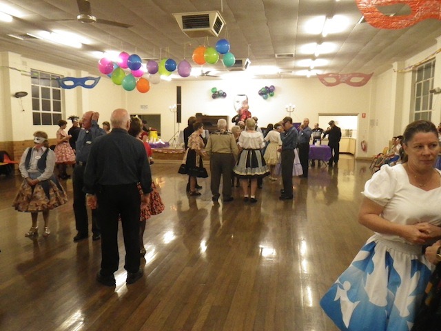 Masquerade dance 005